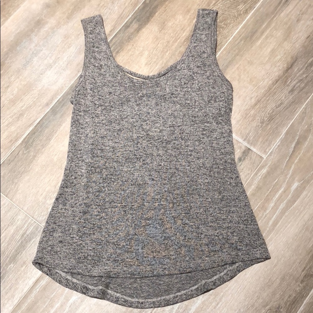 BROWN BAR III TANK WITH BACK DETAIL